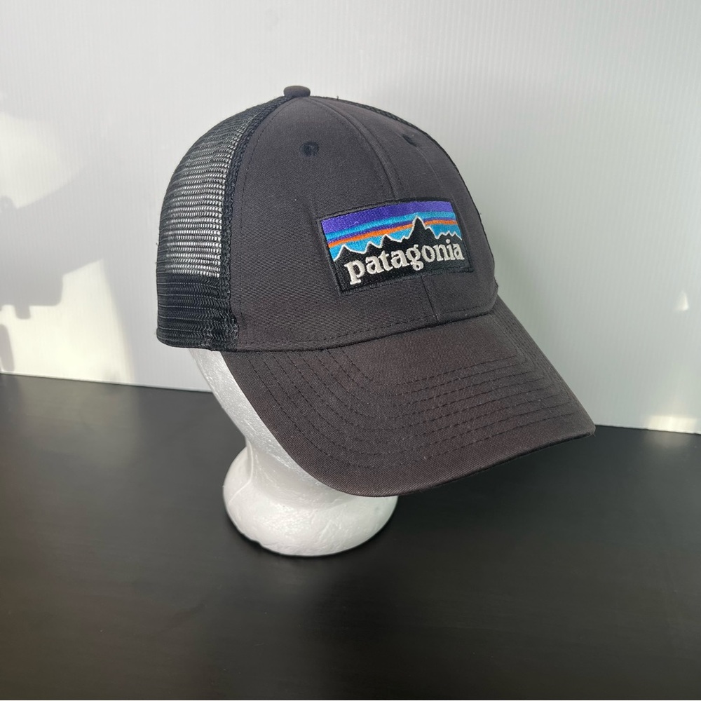 Patagonia P-6 Logo LoPro Trucker Hat Cap Adjustable Snapback Mesh Black Gorpcore